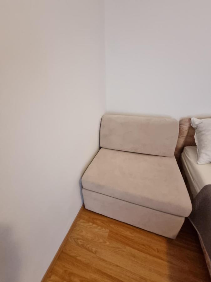Apartments Lili Biograd Na Moru Extérieur photo