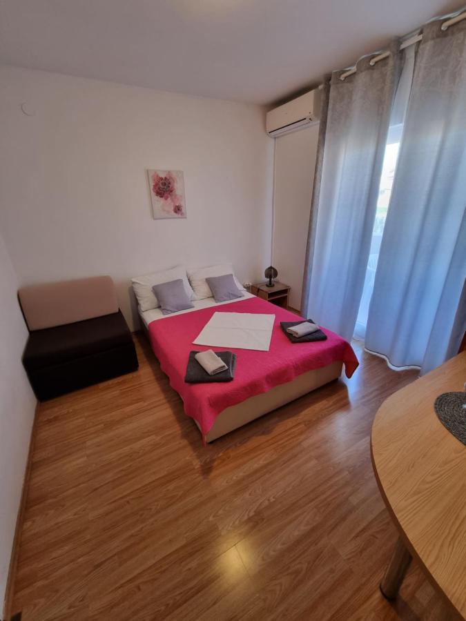 Apartments Lili Biograd Na Moru Extérieur photo