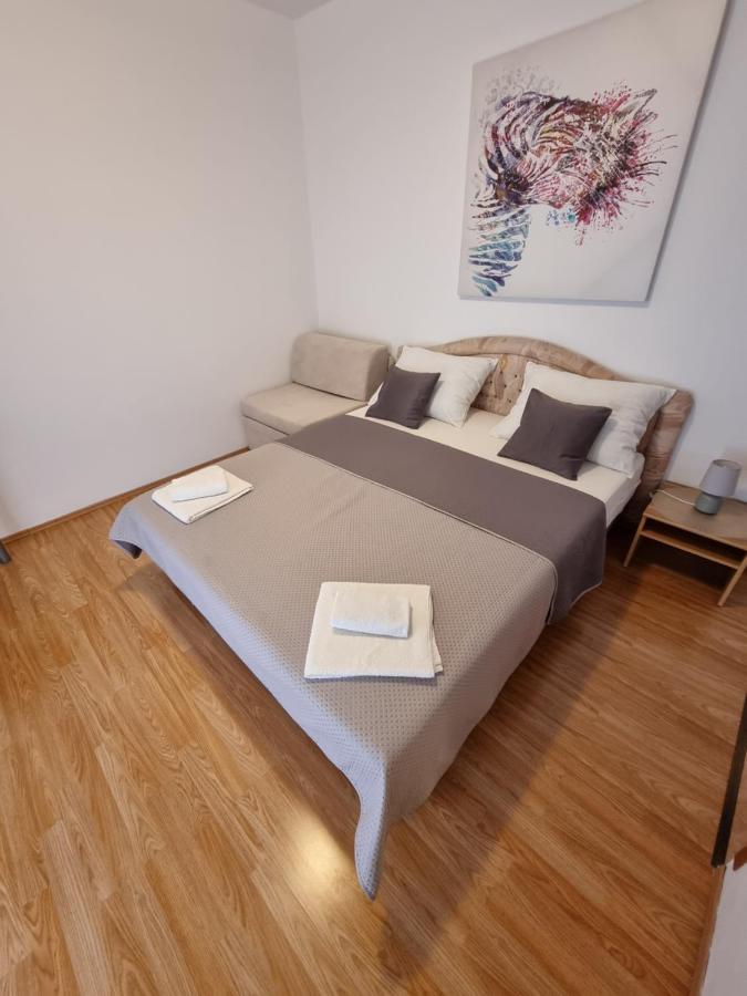 Apartments Lili Biograd Na Moru Extérieur photo