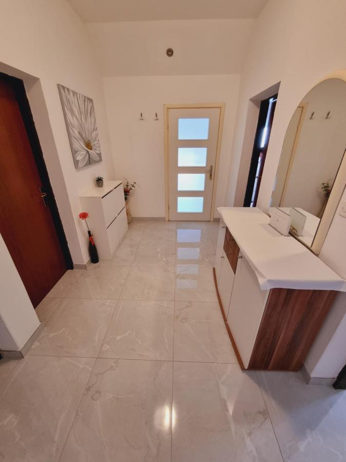 Apartments Lili Biograd Na Moru Extérieur photo