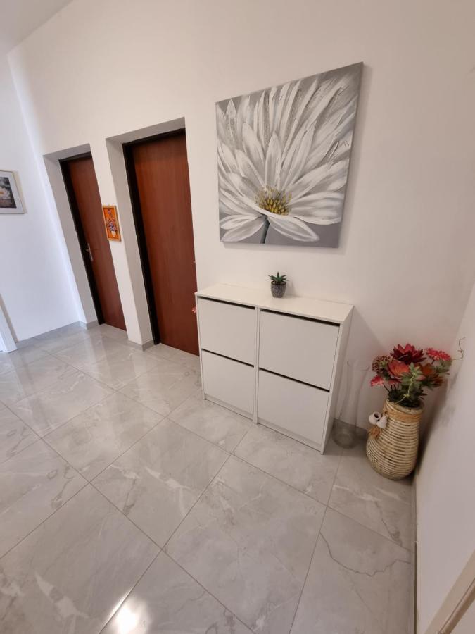 Apartments Lili Biograd Na Moru Extérieur photo