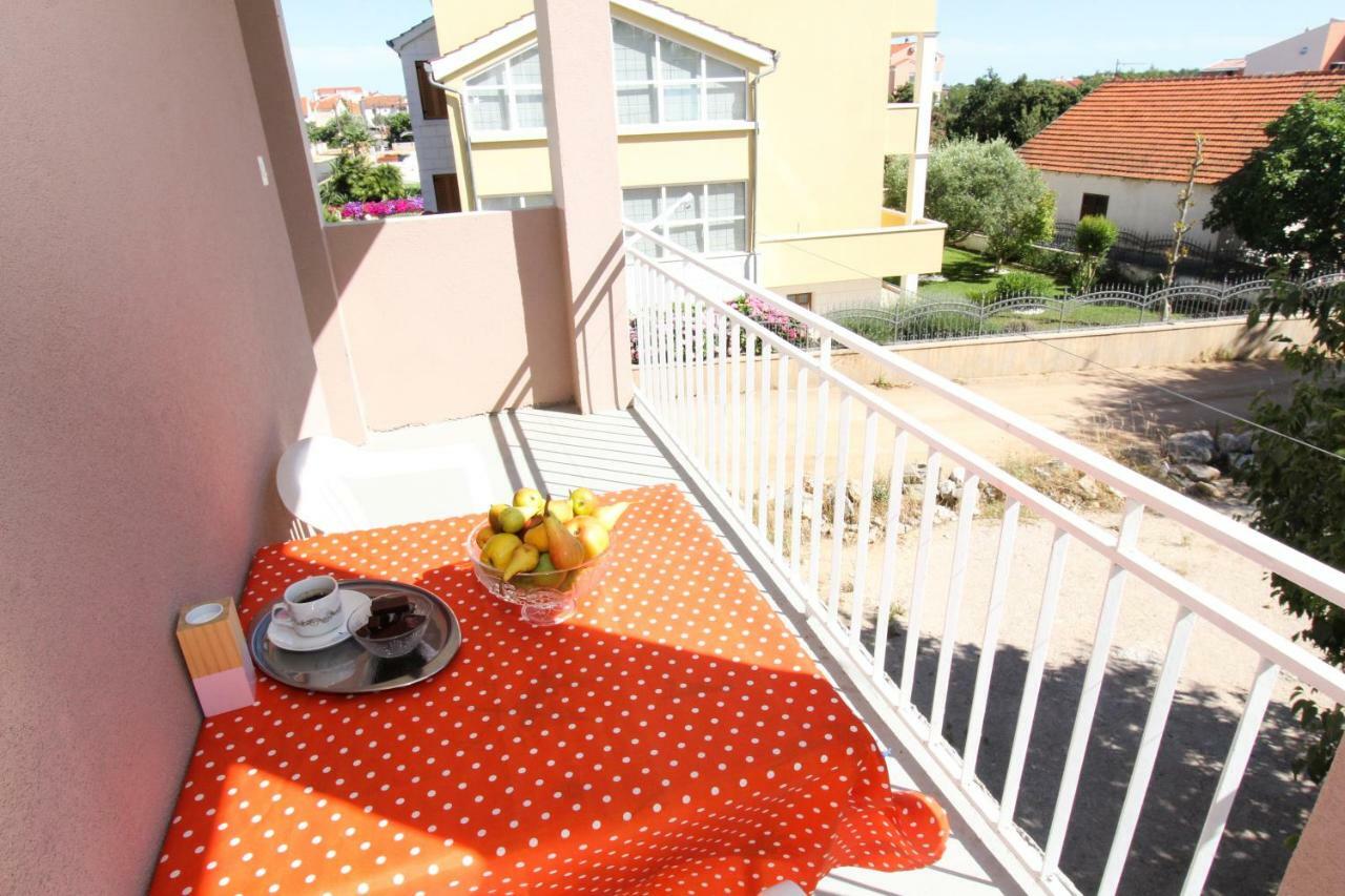 Apartments Lili Biograd Na Moru Extérieur photo