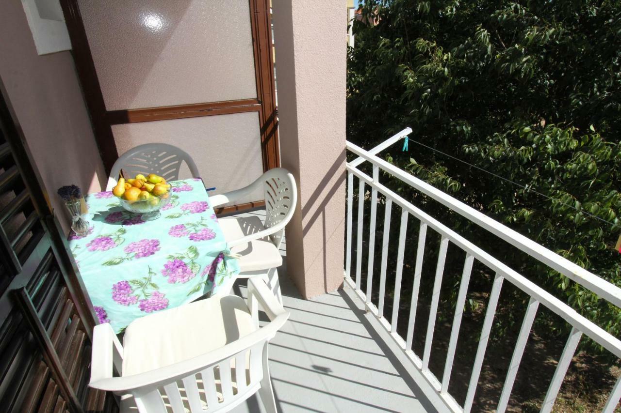 Apartments Lili Biograd Na Moru Extérieur photo